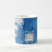 Mug Trou sur Denim Jeans. Torn Blue je déchiré (Centre)