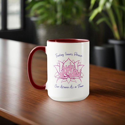 Mug Trouver la paix intérieure un Asana à la fois nom 