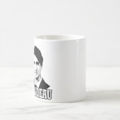 Mug Trudeau (Centre)