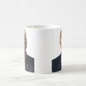 Mug Trump (Centre)