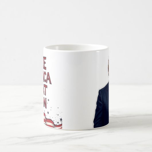 Mug Trump (Centre)