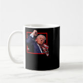 Mug Trump combat les combattants partisans américains (Gauche)