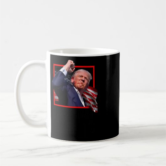 Mug Trump combat les combattants partisans américains (Gauche)