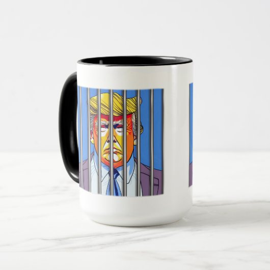 Mug Trump en prison Combo Mug, 15 oz (Devant gauche)