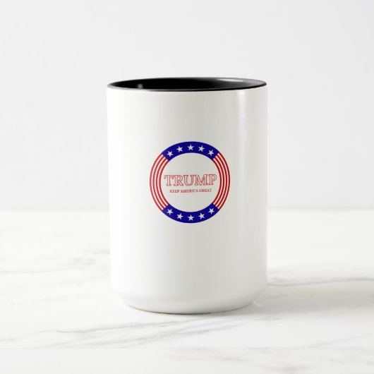 Mug Trump garde l'Amérique grande (Centre)
