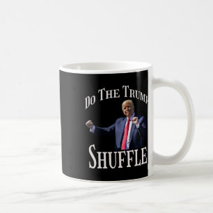 Mug Trump : l'humour politique et la danse amusent