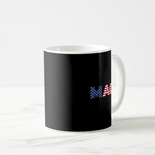 Mug Trump Maga Freedom 4 juillet 2024 Drapeau américai (Devant droit)