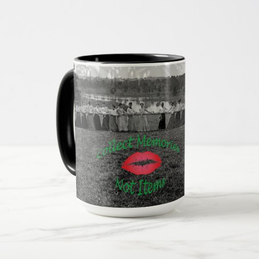 Mug Tug of War 1890' Collect Memories Love Lips (Devant gauche)
