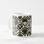 Mug Tuile de Blackwork élisabéthain (Devant gauche)