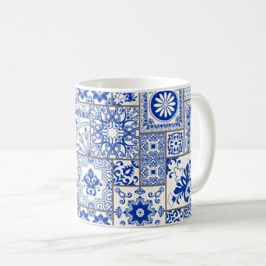 Mug Tuile en patchwork sans couture avec motifs victor (Devant droit)