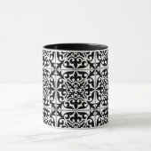 Mug Tuile marocaine - blanc avec arrière - plan noir (Centre)