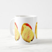 Mug Tulip Flower Petals Raindrops (Devant gauche)