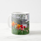 Mug Tulipes de printemps (Devant gauche)