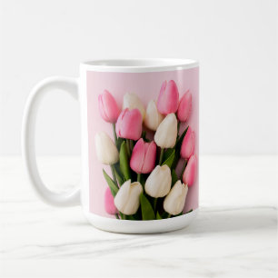 Mug Tulipes de texte personnalisé sur fond rose