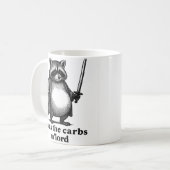 Mug TWAS The Carbs M'Lord Raccoon | Medieval Trash Pa (Devant gauche)