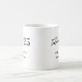 Mug Typographie Black Script 2025 tendance Graduation (Centre)