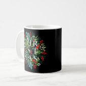 Mug Typographie de NOËL Baies et verdure (Devant gauche)