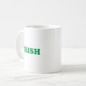 Mug Typographie moderne verte irlandaise St. Patrick's (Devant gauche)