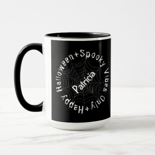 Mug Typographie noir et blanc Joyeux Halloween effraya (Gauche)