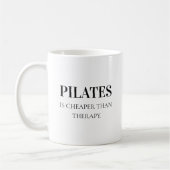 Mug Typographie noire moderne Citation drôle Pilates (Gauche)