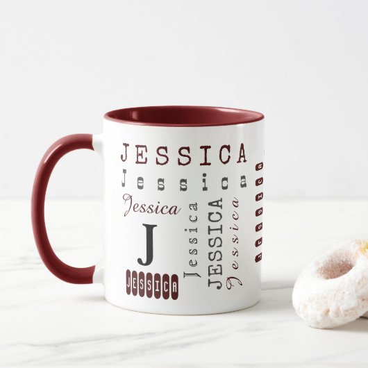Mug Typographie Personnalisée Nom et monogramme répété (Avec donut)