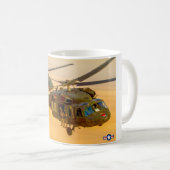 MUG UH-60M NOIR HAWK (Devant droit)