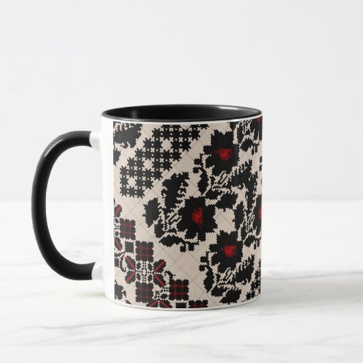 Mug Ukrainian traditional vushuvanka folk art (Gauche)