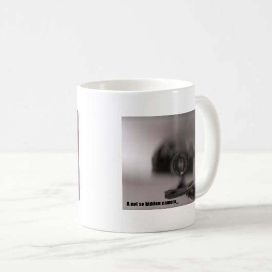 Mug Un appareil-photo pas aussi caché (Devant droit)