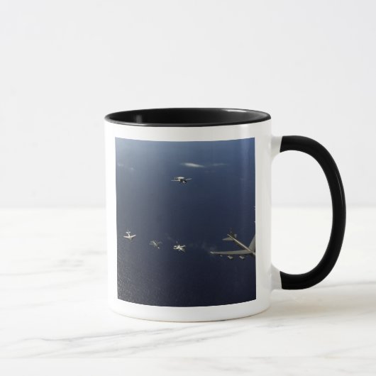 Mug Un avion Stratofortress B-52 de l'US Air Force 3 (Droite)