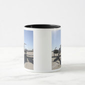 Mug Un avion UC-12F King Air (Centre)