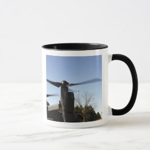 Mug Un balbuzard CV-22 dispose à décoller