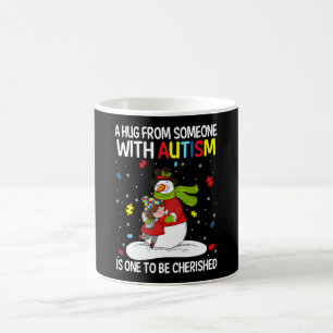 Mug Un câlin de quelqu'un avec l'autisme est un à chér