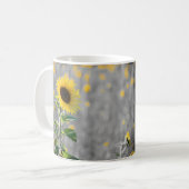 Mug Un champ de tournesols en noir et blanc (Devant gauche)