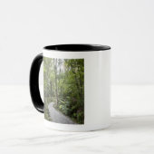 Mug Un chemin à travers une forêt tropicale à la base (Devant gauche)