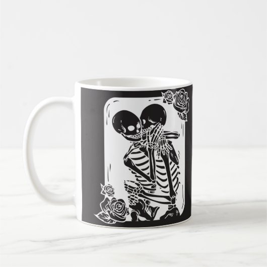 Mug Un couple de squelette s'accrocher à un (Gauche)