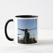 Mug Un CV-22 Osprey se prépare à décoller (Gauche)