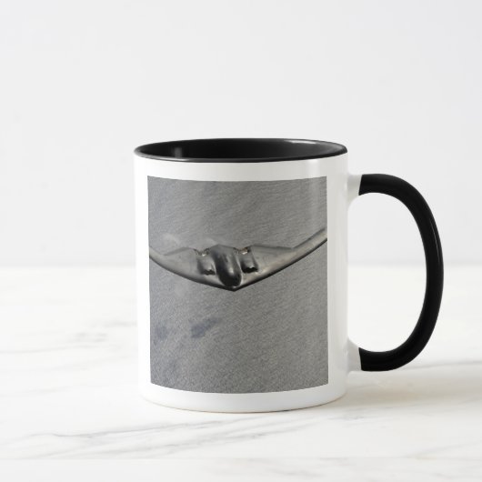 Mug Un Esprit B-2 survole l'océan Pacifique (Droite)