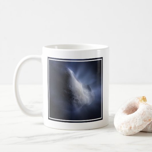 Mug Un Gros Plan Illustratif Du Temple De La Comète. (Avec donut)
