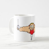 Mug Un Homme Sur Les Bagues De Gymnastique (Devant gauche)