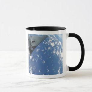 Mug Un KC-135 Stratotanker réapprovisionne en