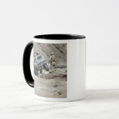 Mug Un Marine américain guide le conducteur d'un Humve (Devant gauche)