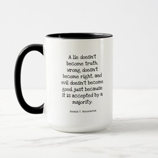 Mug Un mensonge ne devient pas une affiche de vérité (Gauche)