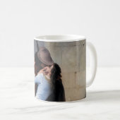 Mug Un moment volé : un baiser à travers les âges (Devant droit)