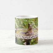 Mug Un Oiseau Dans La Boue De Bain (Centre)