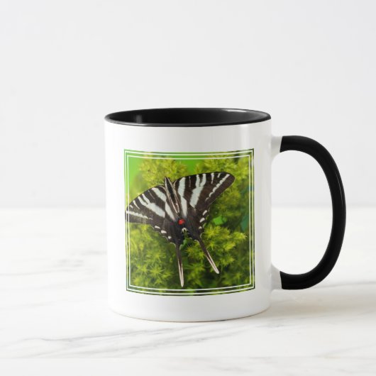 Mug Un papillon porte-queue nord-américain (Droite)