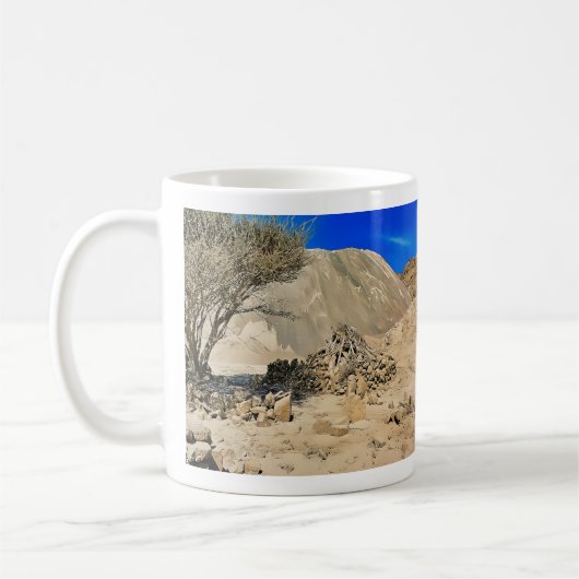 Mug Un paysage accidenté et aride (Gauche)