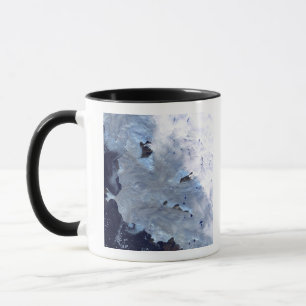 Mug Un petit champ des glaciers entoure la baie de