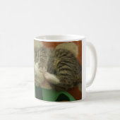 Mug Un petit chat en train de jouer (Devant droit)
