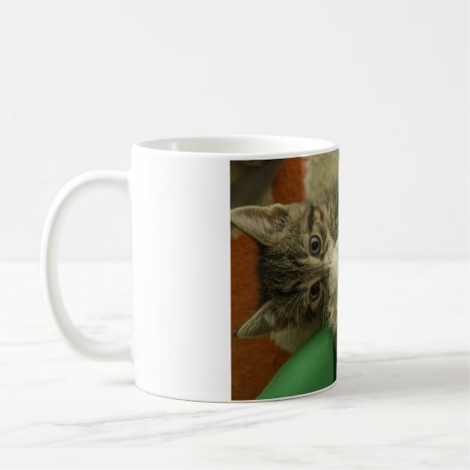 Mug Un petit chat en train de jouer (Gauche)