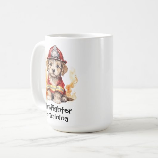Mug Un pompier mignon en costume de chien en formation (Devant gauche)